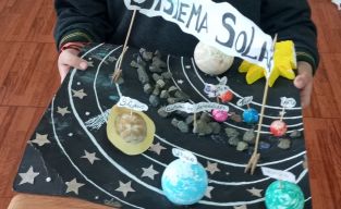 EXPLORADORES DEL COSMOS